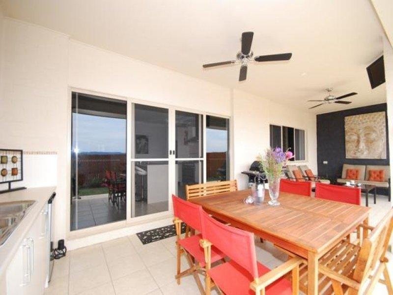 15 Grange Place, Moggill QLD 4070