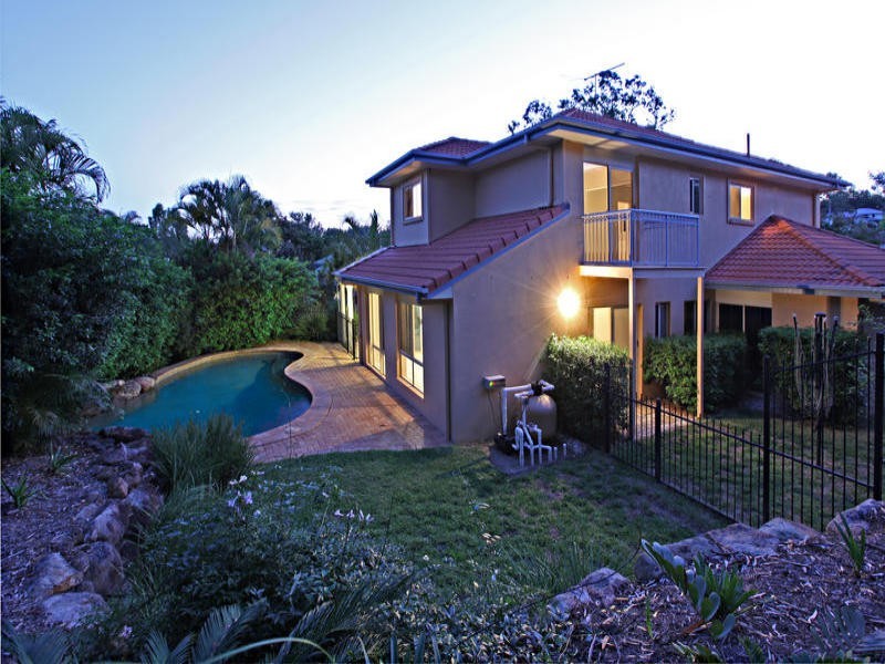 106 Gem Road, Kenmore QLD 4069