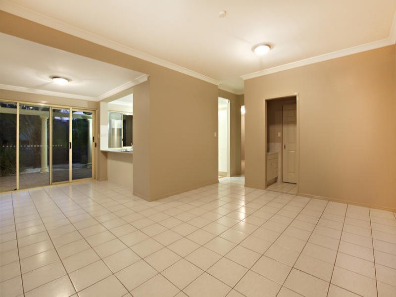 106 Gem Road, Kenmore QLD 4069