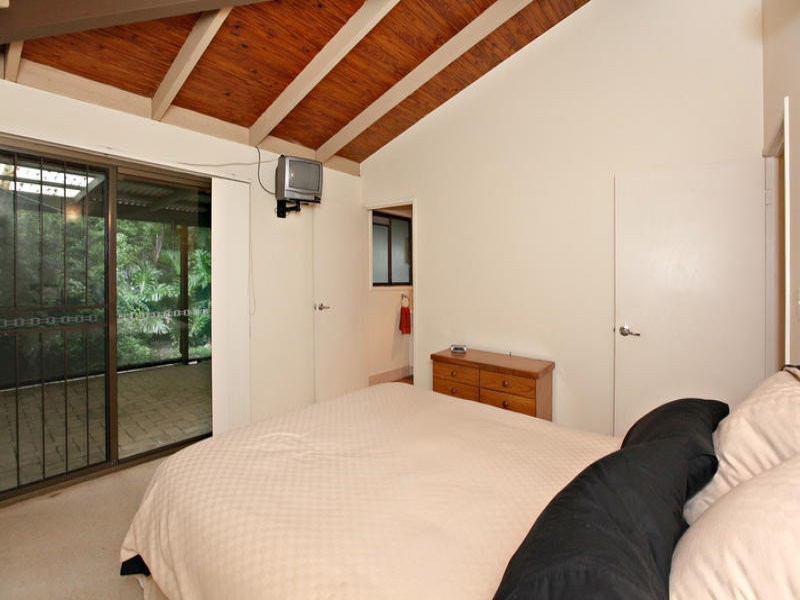 73 Chapel Hill Road, Chapel Hill QLD 4069