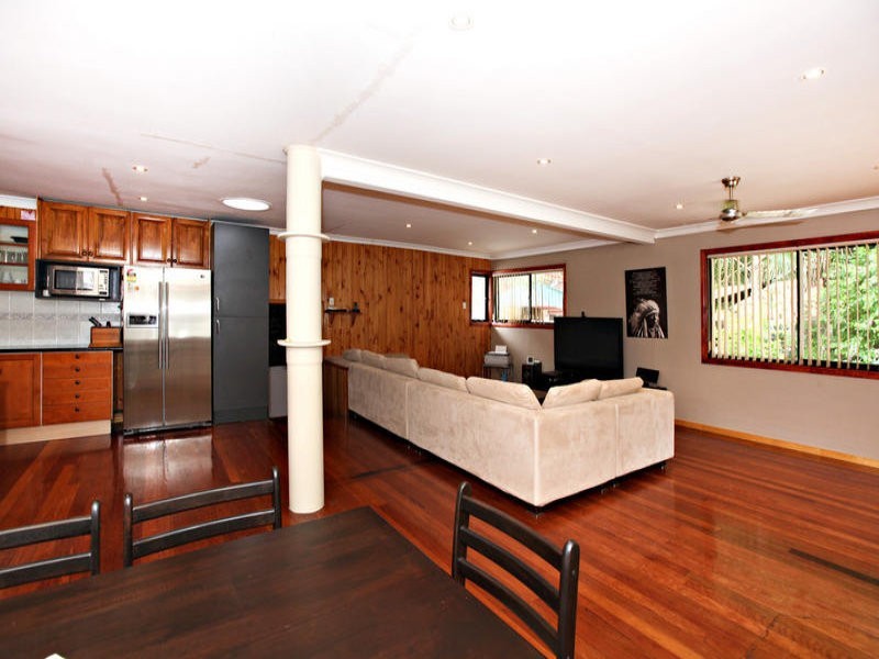 56 Cassandra Street, Chapel Hill QLD 4069