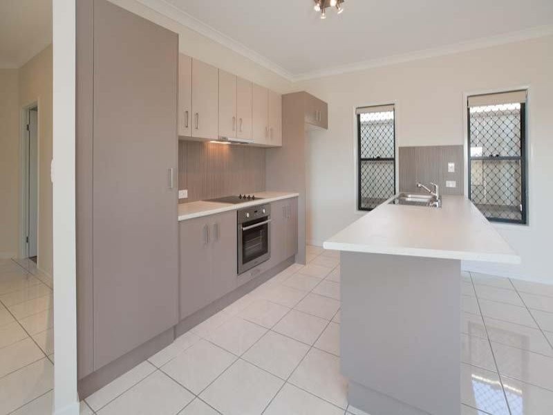 11 Grand Canyon Drive, Springfield Lakes QLD 4300