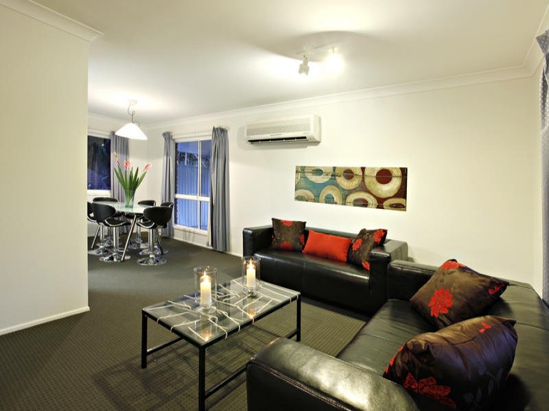 25 Wyndarra Street, Kenmore QLD 4069