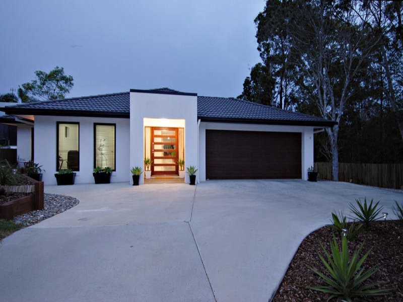 20a Princeton Street, Kenmore QLD 4069