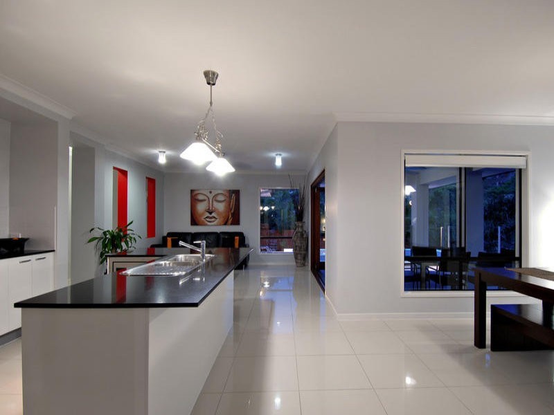 20a Princeton Street, Kenmore QLD 4069