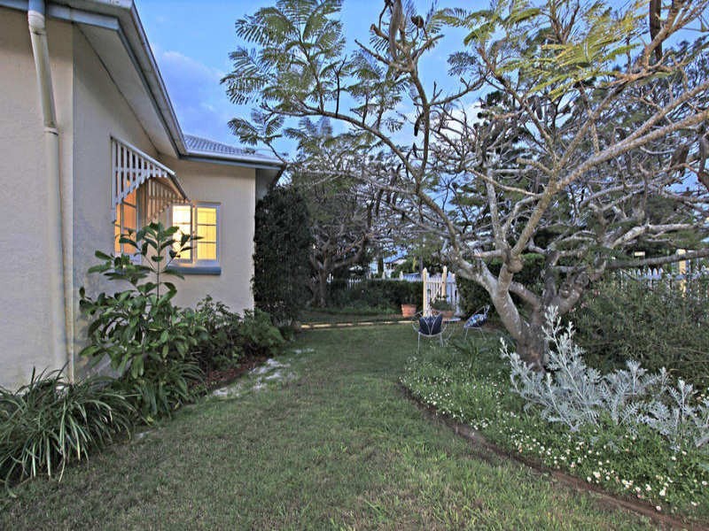 21 Elm Street, Wynnum QLD 4178