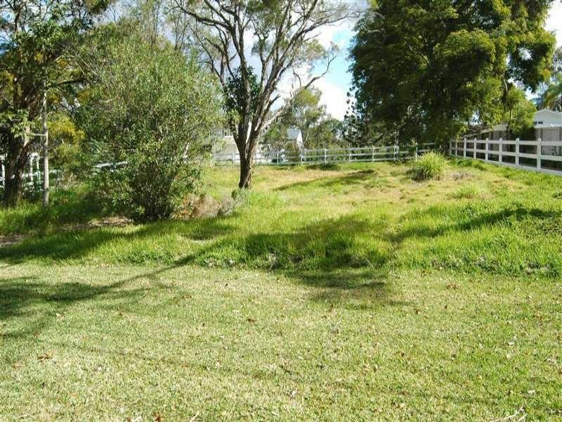 42A Scenic Road, Kenmore QLD 4069