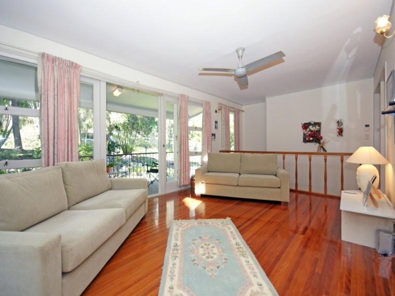 16 Byambee Street, Kenmore QLD 4069