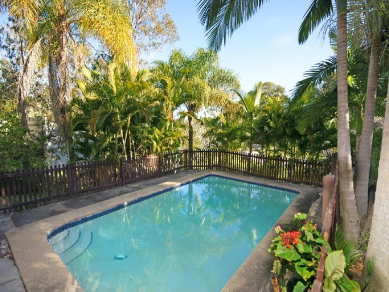 16 Byambee Street, Kenmore QLD 4069