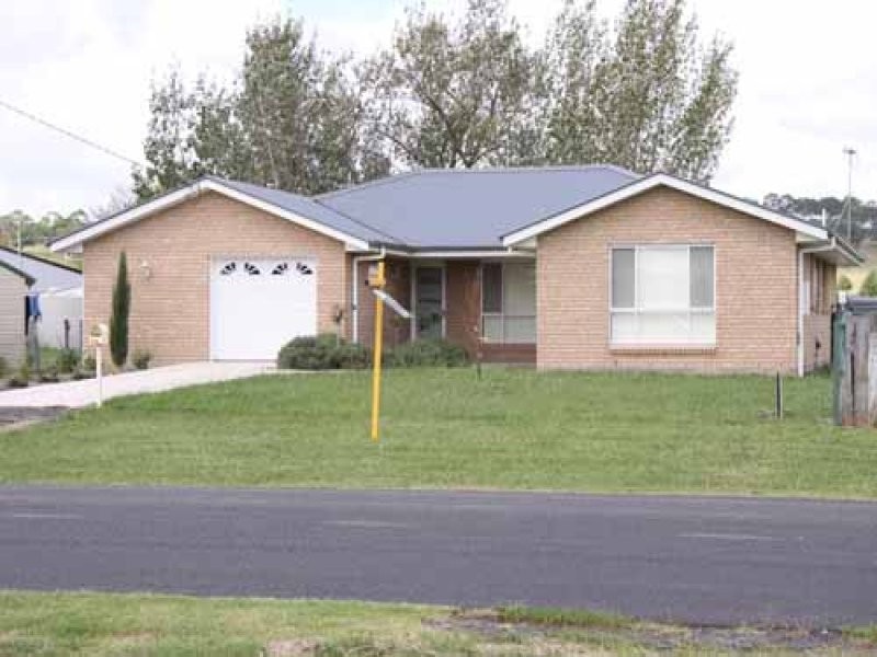 419 Grey Street, Glen Innes NSW 2370