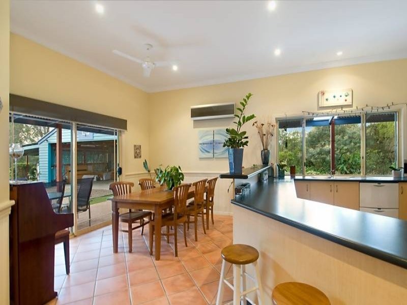 16 Greengate Rd, Cooroibah QLD 4565
