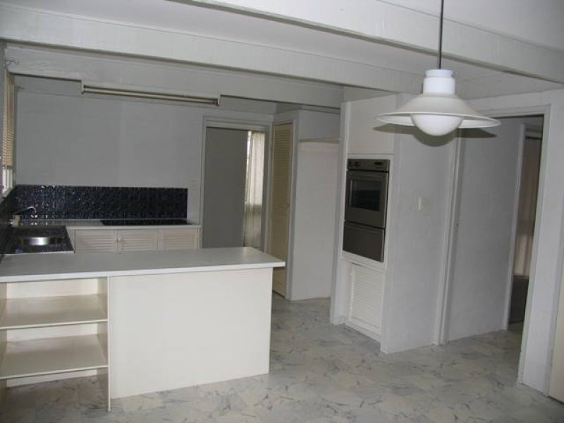 6 David Street, Melton South VIC 3338