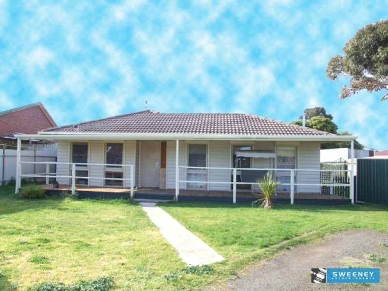 6 Valerie Court, Melton South VIC 3338