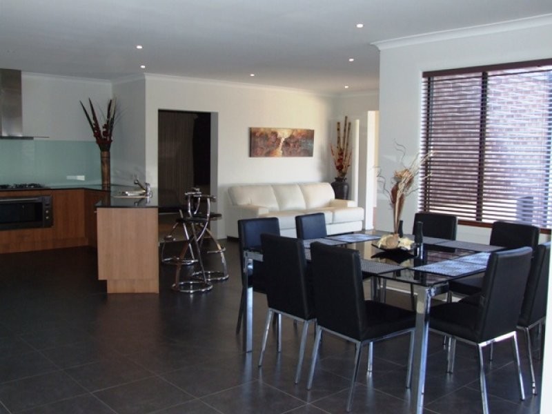 30 Sovereign Boulevard, Melton West VIC 3337