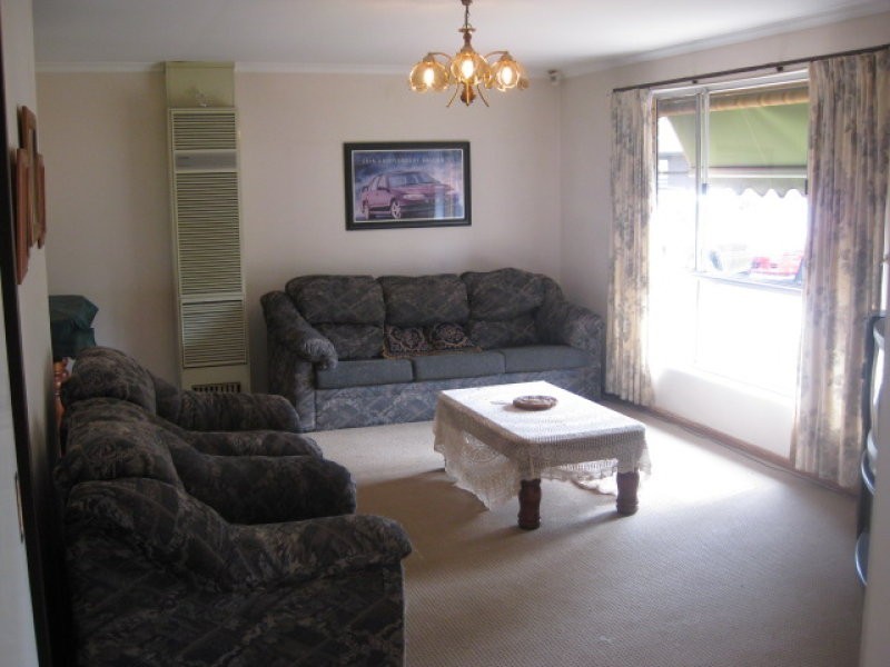 2 Simon Court, Parafield Gardens SA 5107