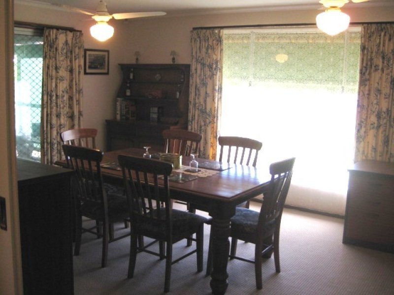 2 Simon Court, Parafield Gardens SA 5107