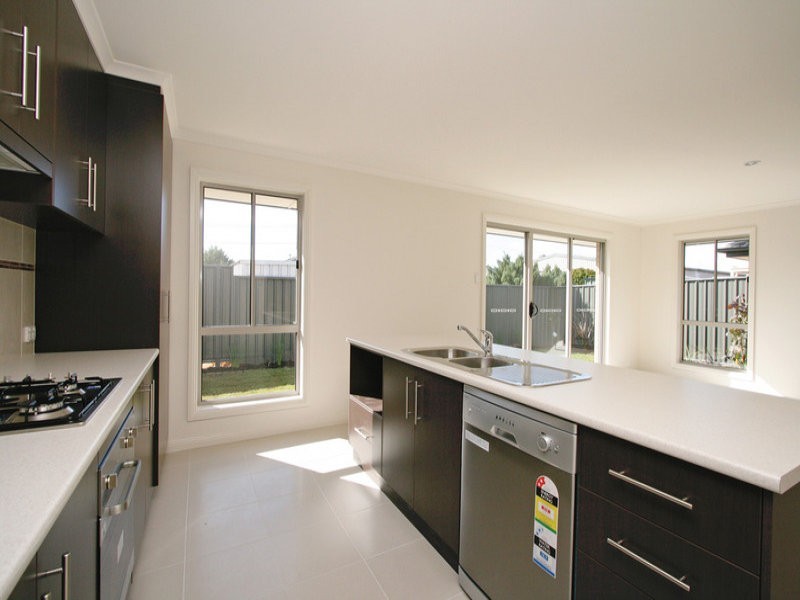 31 CHATEAU AVE, Andrews Farm SA 5114