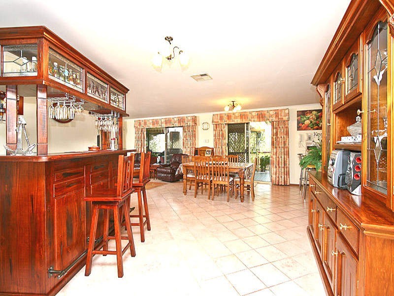 8 Coley Place, Greenwith SA 5125