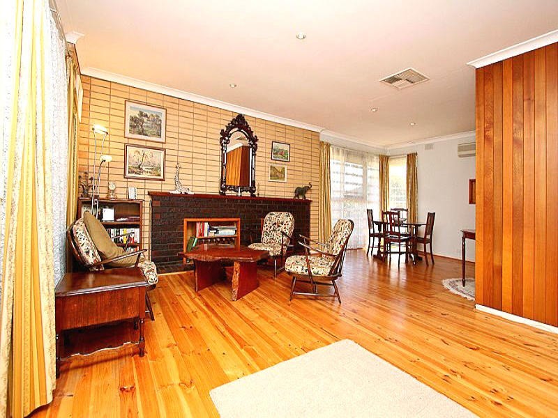 2 Edwin Avenue, Pennington SA 5013