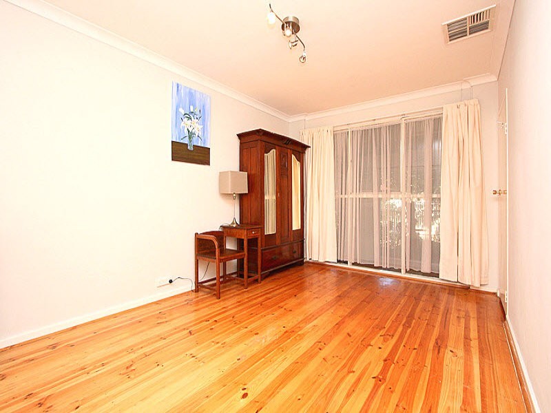 2 Edwin Avenue, Pennington SA 5013