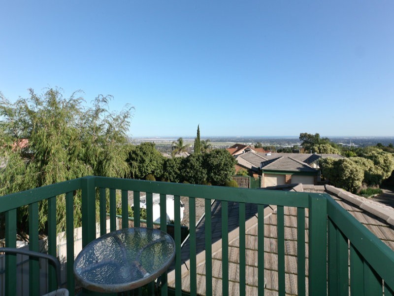 3, 28 Linwood Court, Wynn Vale SA 5127