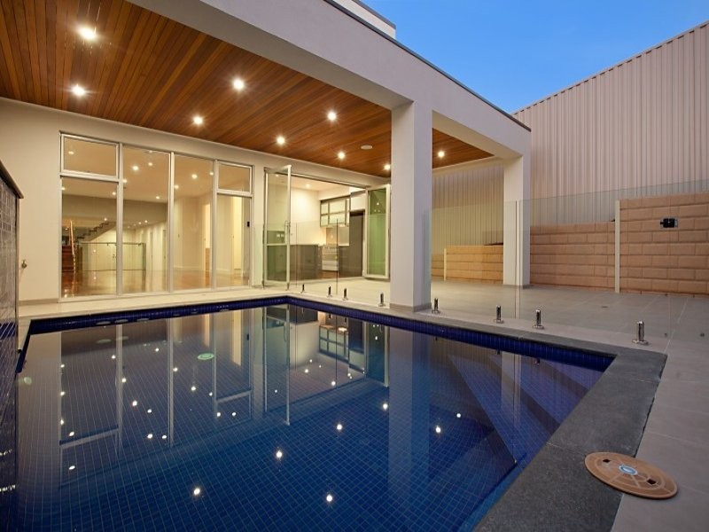 1, 81 Military Road, Tennyson SA 5022