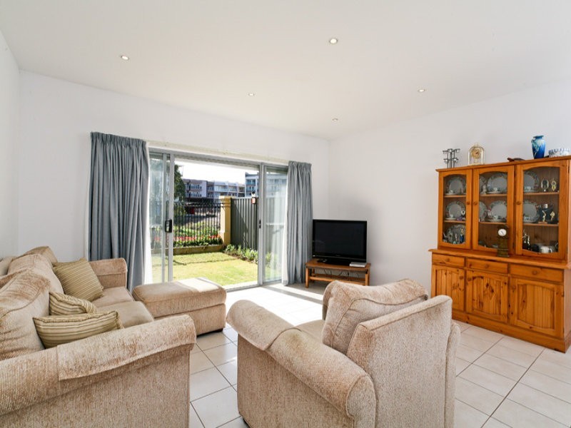 72 Harvey Circuit, Mawson Lakes SA 5095