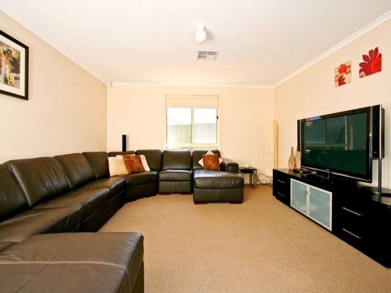 72 Applecross Drive, Blakeview SA 5114