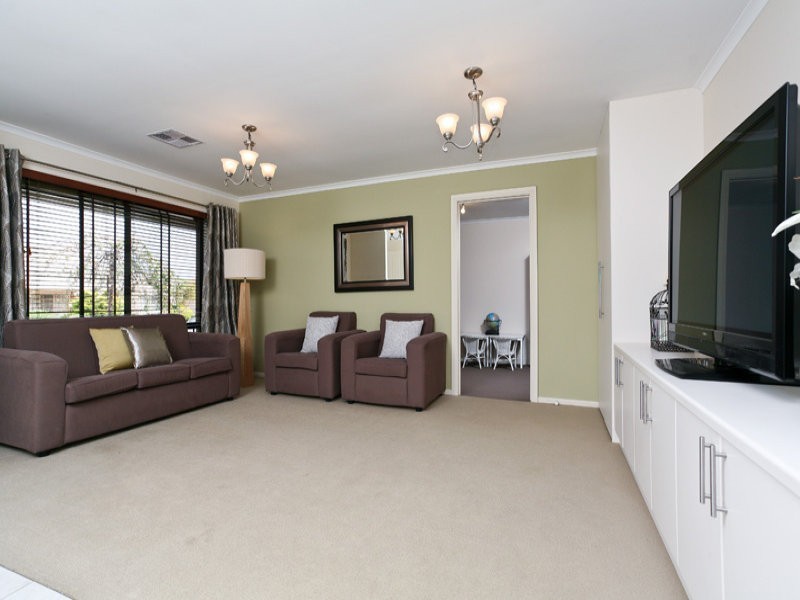 1 Oakwood Street, Parafield Gardens SA 5107