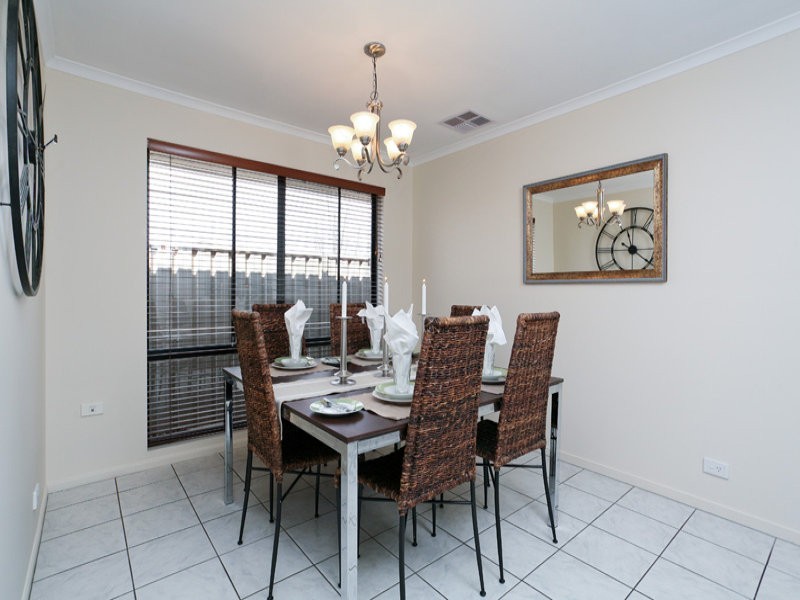 1 Oakwood Street, Parafield Gardens SA 5107