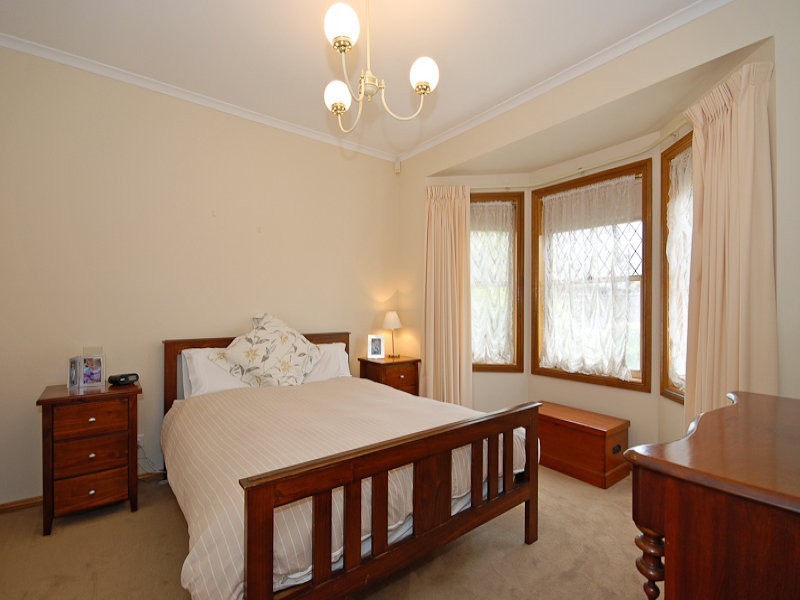 8 Brookside Street, Oakden SA 5086