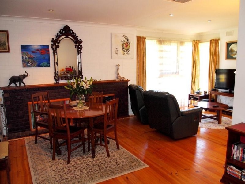 2 Edwin Avenue, Pennington SA 5013