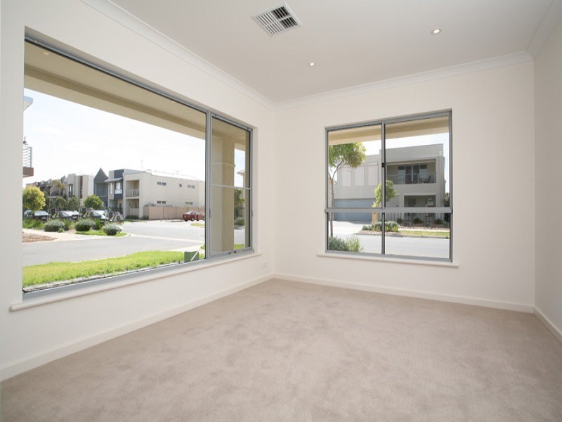 13 York Lane, Mawson Lakes SA 5095