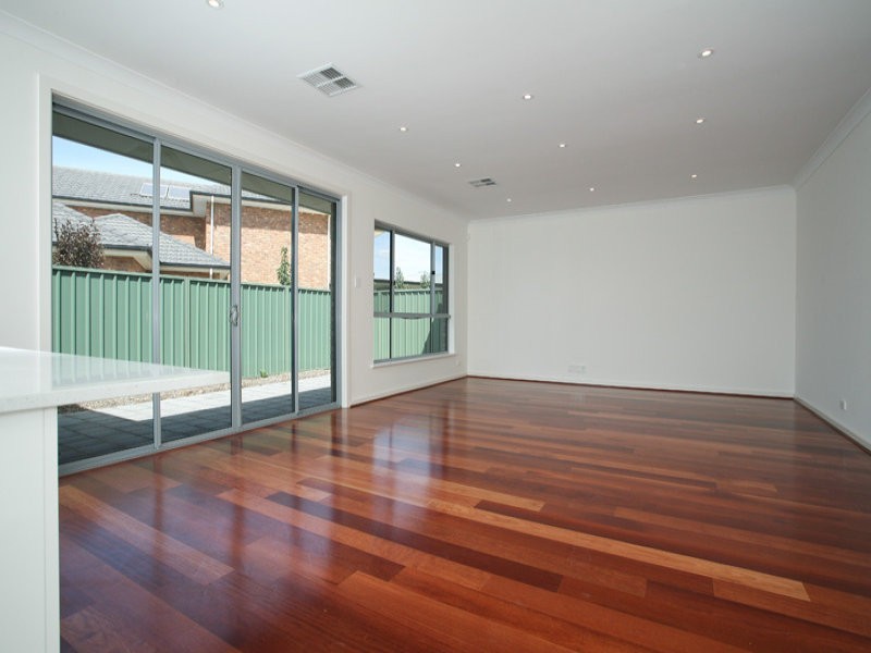 13 York Lane, Mawson Lakes SA 5095