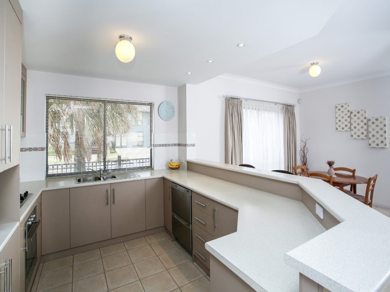 57 Sheaoak Drive, Mawson Lakes SA 5095