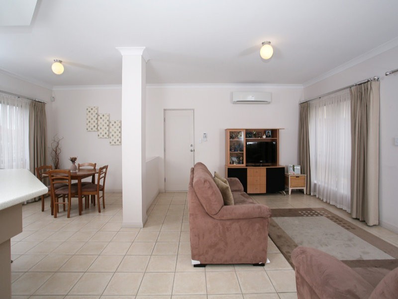 57 Sheaoak Drive, Mawson Lakes SA 5095