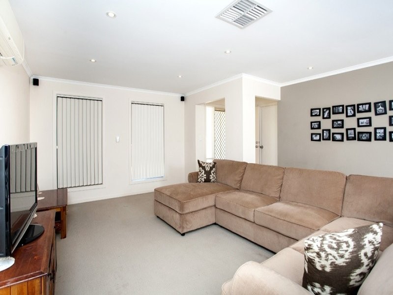 11B Morris Drive, Valley View SA 5093