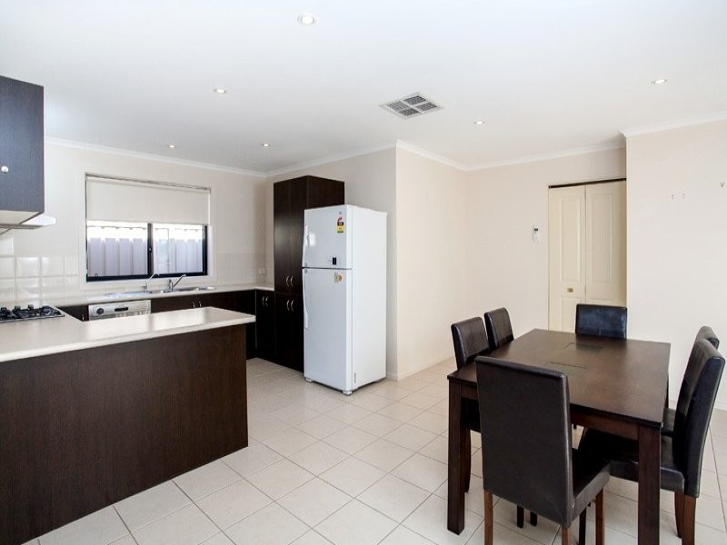 11B Morris Drive, Valley View SA 5093