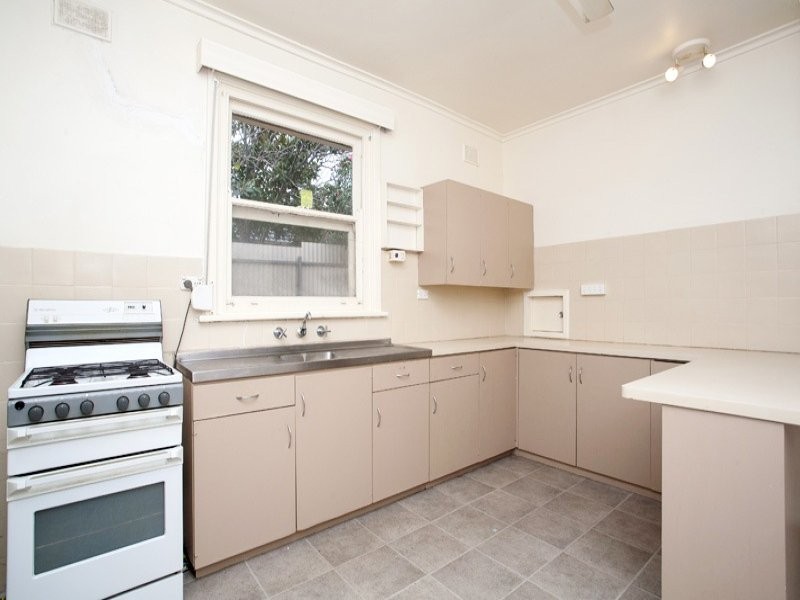 7 Midway Road, Elizabeth East SA 5112