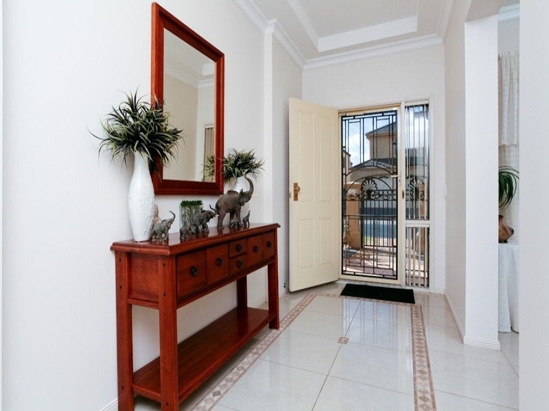 14 McKinlay Court, Mawson Lakes SA 5095