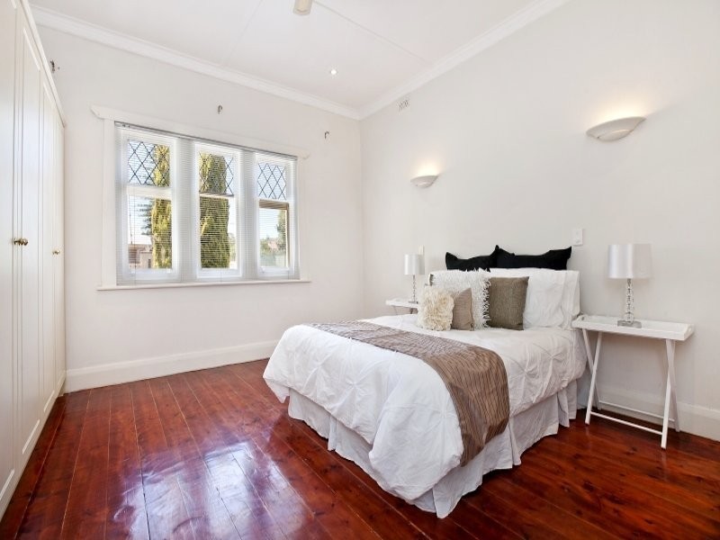 17 Treloar Avenue, Kensington Park SA 5068
