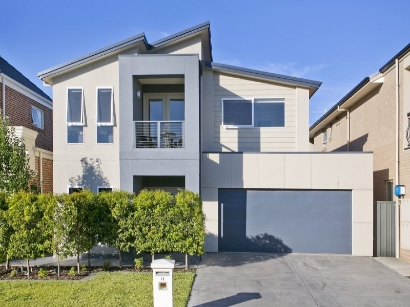 13 Lucia Place, Mawson Lakes SA 5095