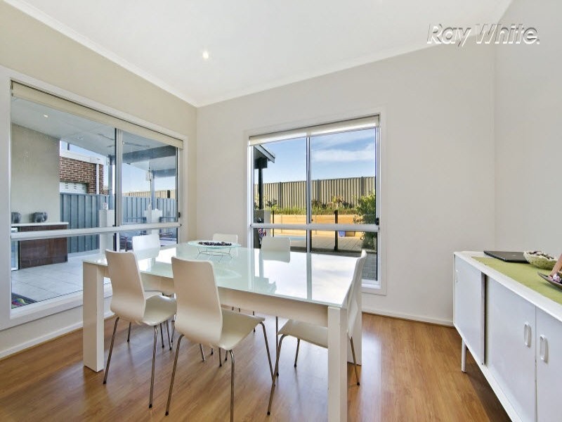 13 Lucia Place, Mawson Lakes SA 5095