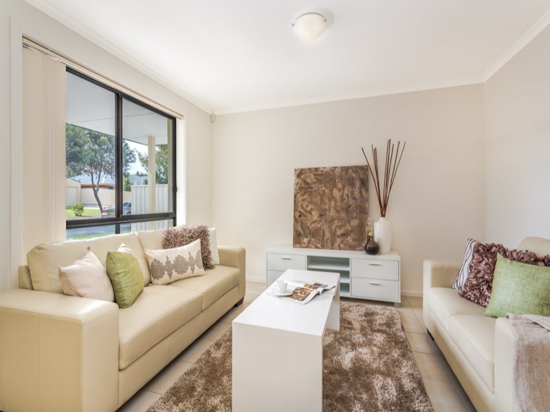 3 Donald St, Valley View SA 5093