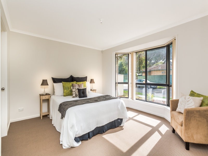 3 Donald St, Valley View SA 5093