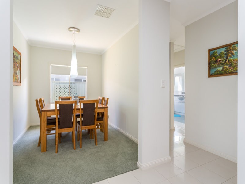 14 Dutton Avenue, Mawson Lakes SA 5095