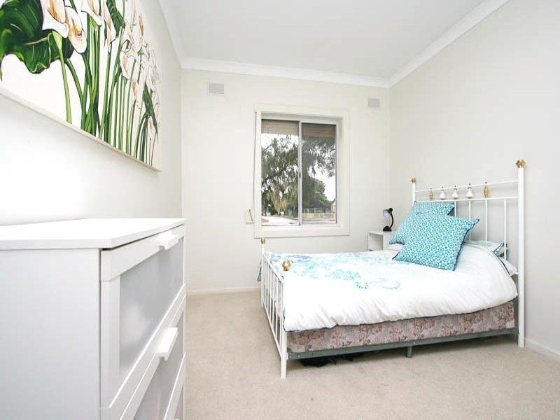 76 & 76A Yorktown Road, Elizabeth Park SA 5113