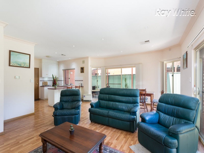 1 Greenfinch Place, Mawson Lakes SA 5095