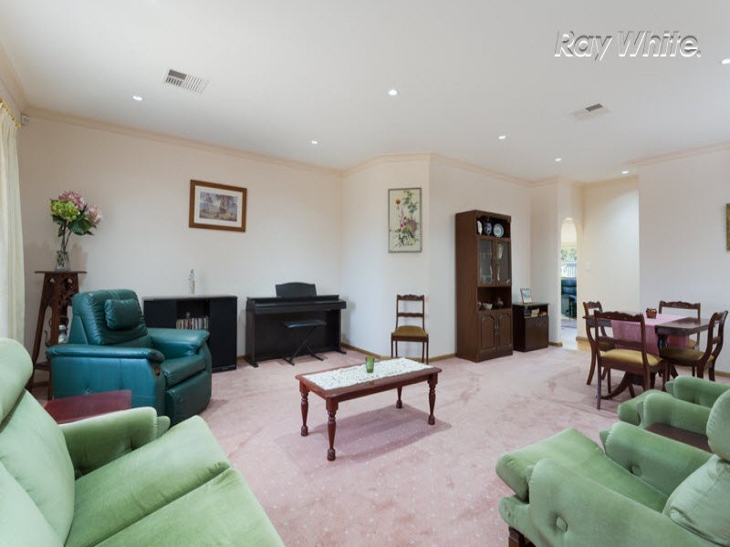 1 Greenfinch Place, Mawson Lakes SA 5095