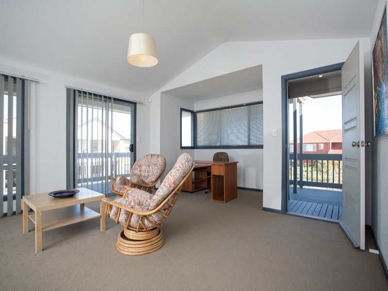 112 Isla Circuit, Mawson Lakes SA 5095